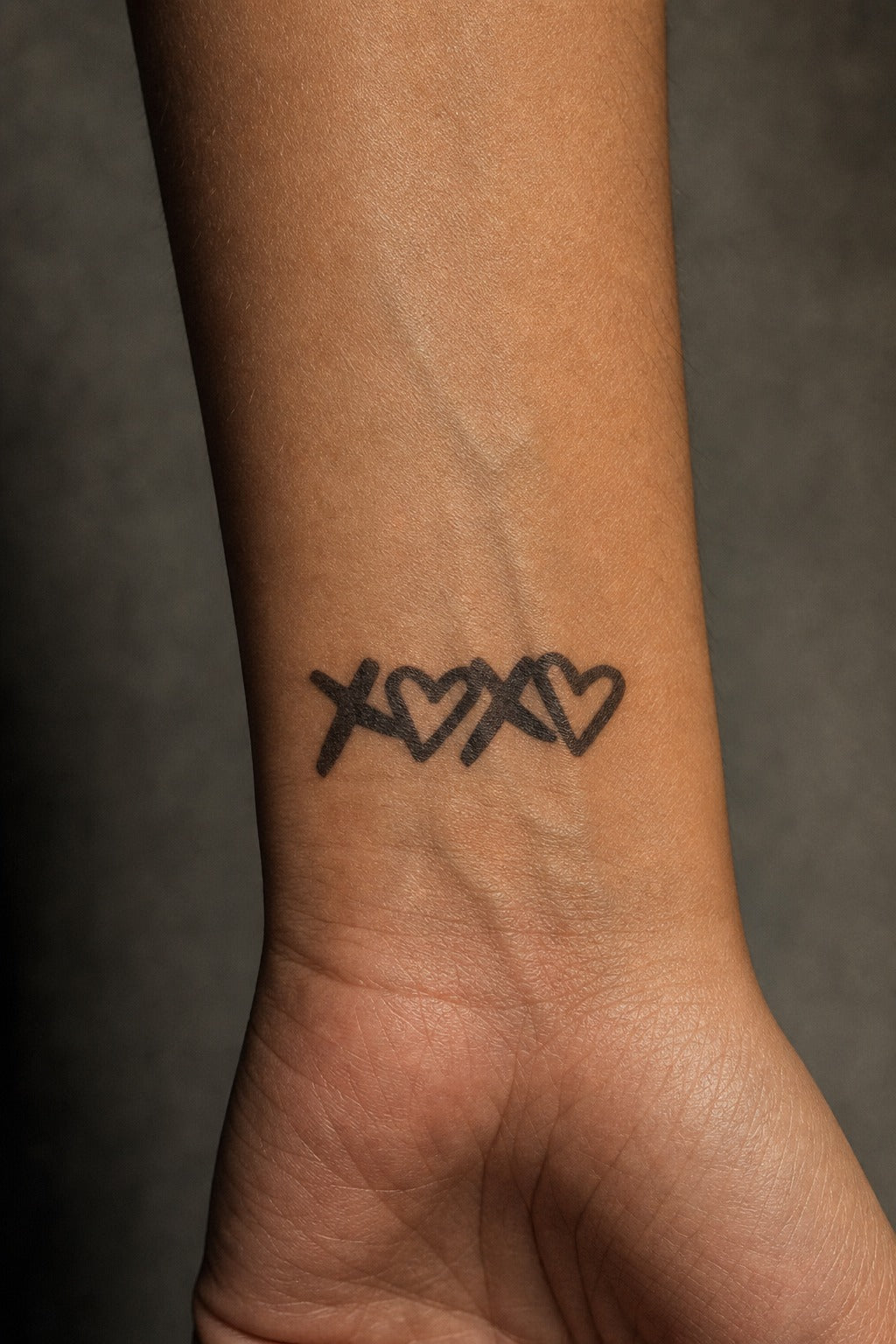 XOXO Heartbeat Hug on skin